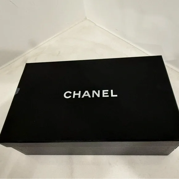 CHANEL Denim Quilted Ballet Flats in Deep Blue - Picture 7 of 7